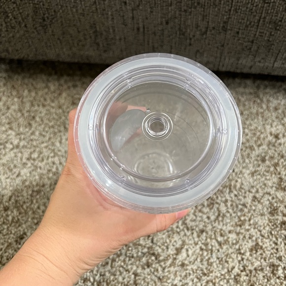 Starbucks Clear Grande Acrylic Cold Cup Tumbler (16oz) - Picture 3 of 4